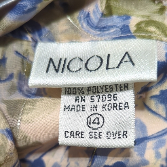 Vintage NICOLA Floral Blouse Women's 14 Pleated Front Buttons Lightweight - Picture 11 of 11